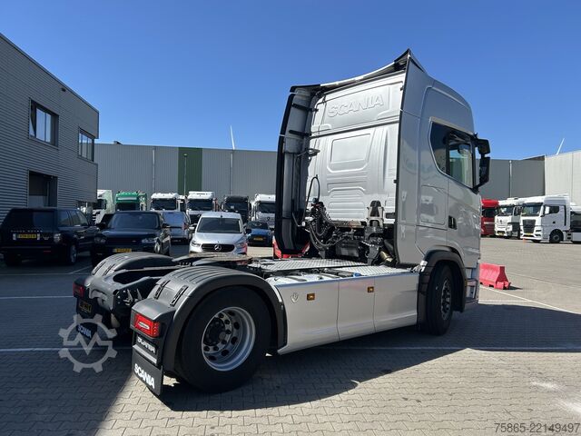 Standard tractor Scania 590S V8 Highline / Retarder / Leder / Vol Lucht...