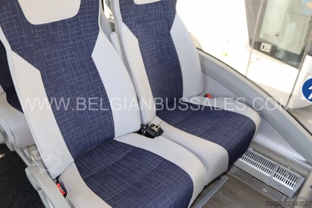 Motor coach Volvo 9700 HD / 13m / Full option / Lift