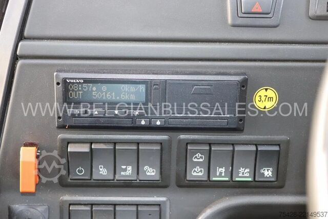 Motor coach Volvo 9700 HD / 13m / Full option / Lift