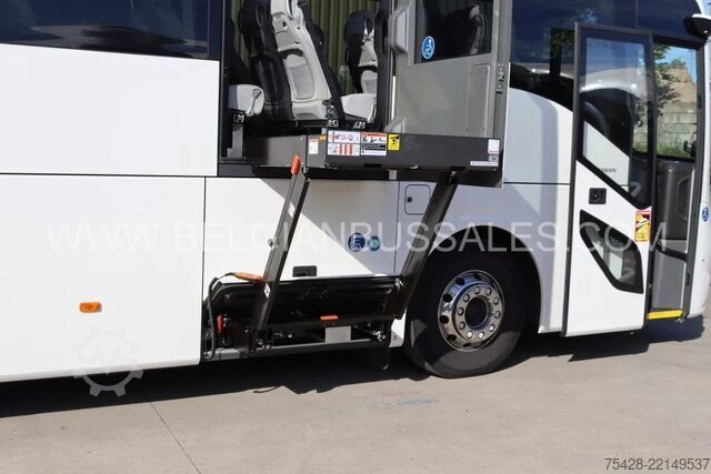 Motor coach Volvo 9700 HD / 13m / Full option / Lift