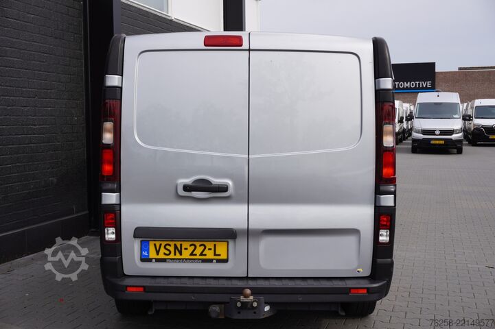 Delivery van Renault Trafic 2.0 dCi 150PK L2 EURO 6 - Airco - Cruise...