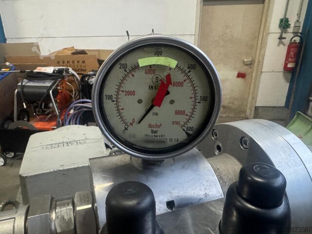 340 bar 254 lpm high-pressure pump unit Hammelmann HDP 202