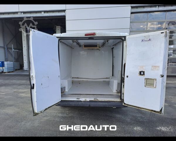 Minibus FIAT Ducato 250 30 E5 2011 - Ducato 30 CH2 2.0 mjt 115cv vetrato - FRIGO
