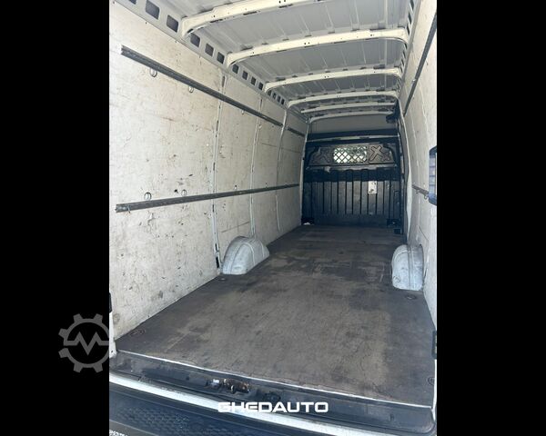 Minibus IVECO Daily V 35.16 E6 2016 - daily 35 S16 V H3 4100 E6