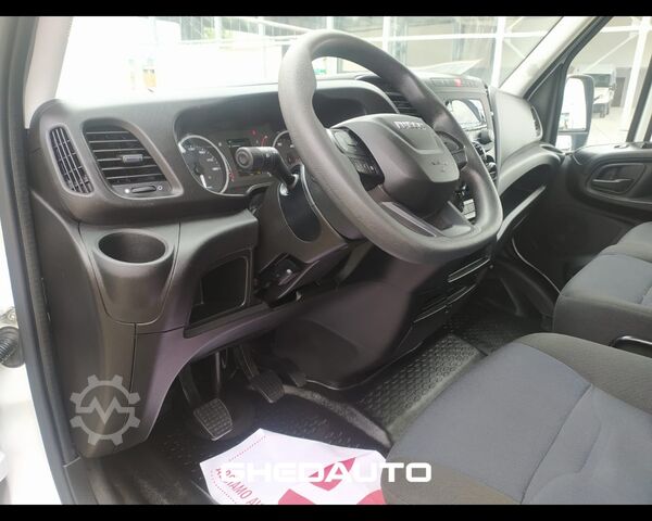 Minibus IVECO Daily V 35.16 E6 2016 - daily 35 S16 V H3 4100 E6