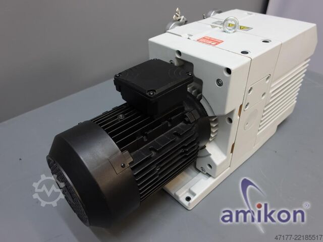 Vacuum pump Leybold Trivac D 40 B