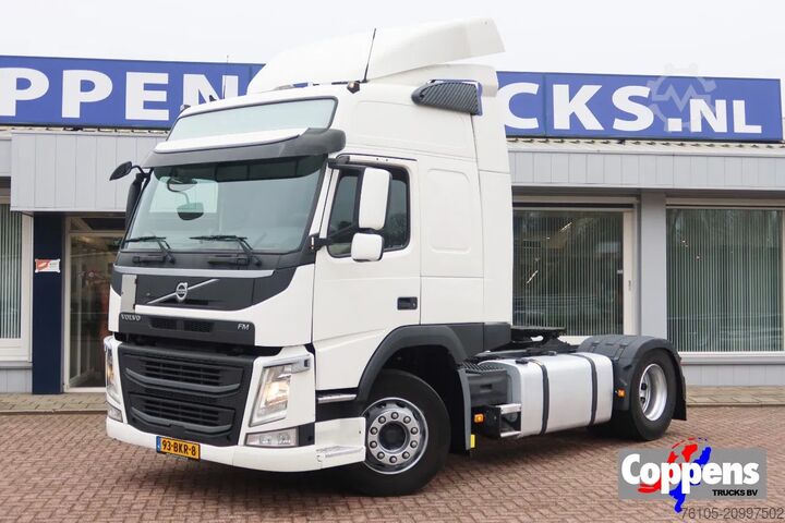 Standard tractor Volvo FM 420 4x2  Smart tacho