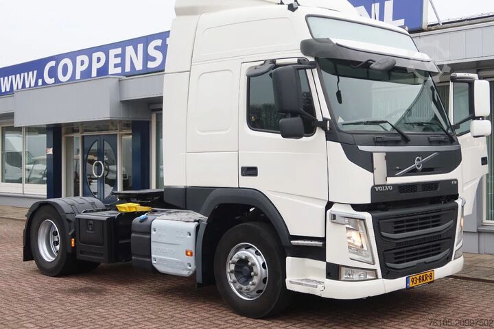 Standard tractor Volvo FM 420 4x2  Smart tacho
