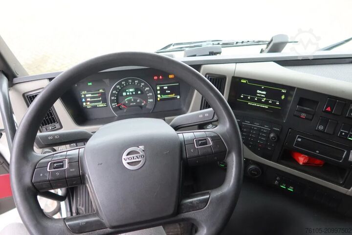 Standard tractor Volvo FM 420 4x2  Smart tacho