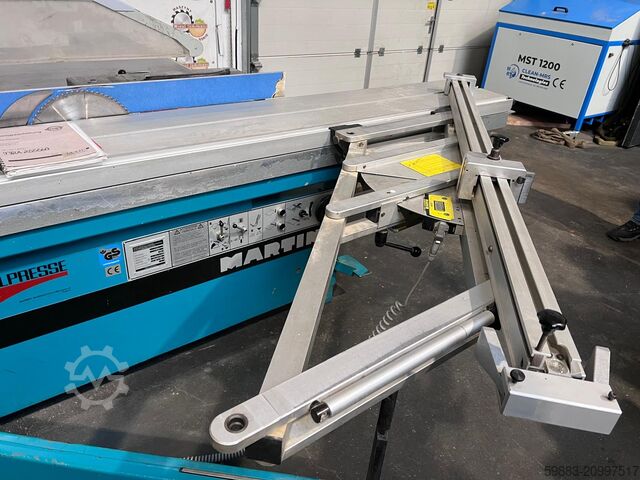 Sliding table saw Martin T72A