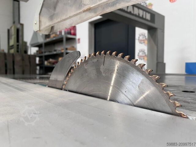 Sliding table saw Martin T72A