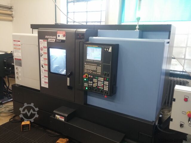 CNC-Drehmaschine DOOSAN LYNX 220LSY