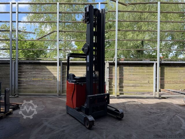 Schubmaststapler Linde R14HD-01