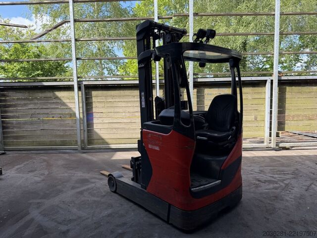 Schubmaststapler Linde R16B-01