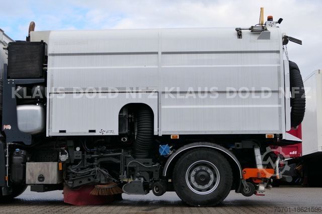 Kehrmaschine MERCEDES-BENZ Arocs 1840 Straßenkehrmaschine BH 9 Kamera