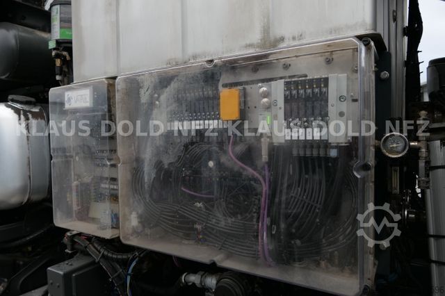 Kehrmaschine MERCEDES-BENZ Arocs 1840 Straßenkehrmaschine BH 9 Kamera