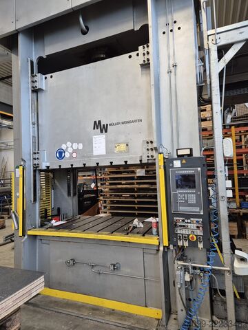 Hydraulic press MÜLLER-WEINGARTEN SLZ 250-20.4.1