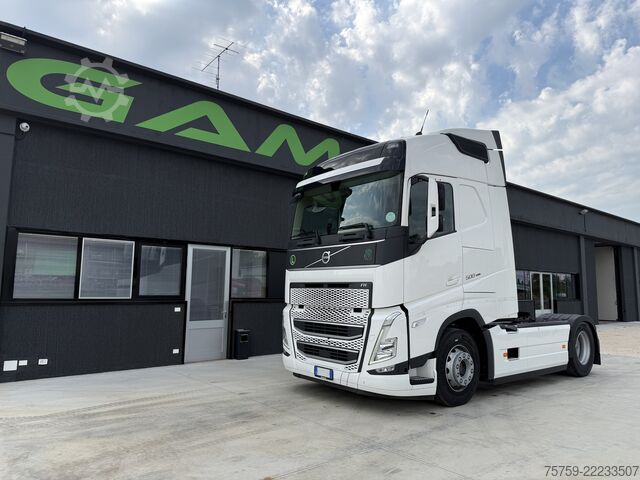 Standard tractor unit Volvo FH500 Globetrotter Retarder VEB-Plus