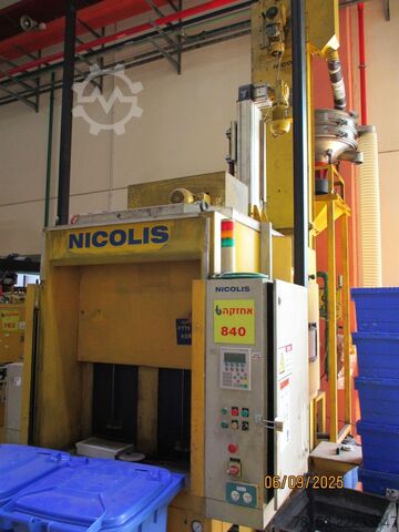 Shot Peening System with Media Reclaim Nicolis 
