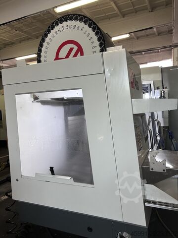 Vertical machining center HAAS VF-4SS vertical machining center
