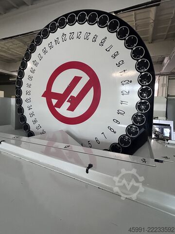 Vertical machining center HAAS VF-4SS vertical machining center