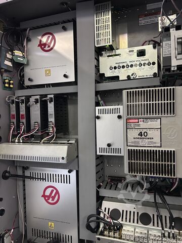 Vertical machining center HAAS VF-4SS vertical machining center