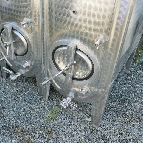 2500 liter oval storage tank made of V2A stainless steel 9657