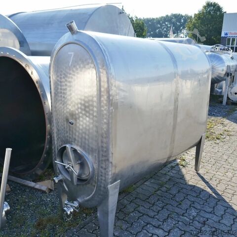 2000 liter oval tank made of V2A stainless steel  9654
