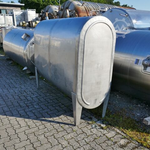 2000 liter oval tank made of V2A stainless steel  9654