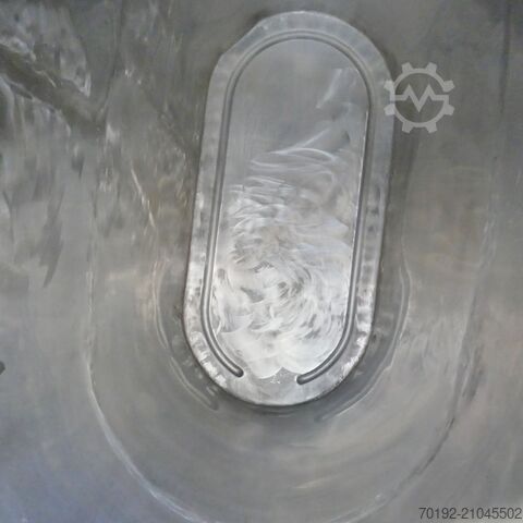 2000 liter oval tank made of V2A stainless steel  9654