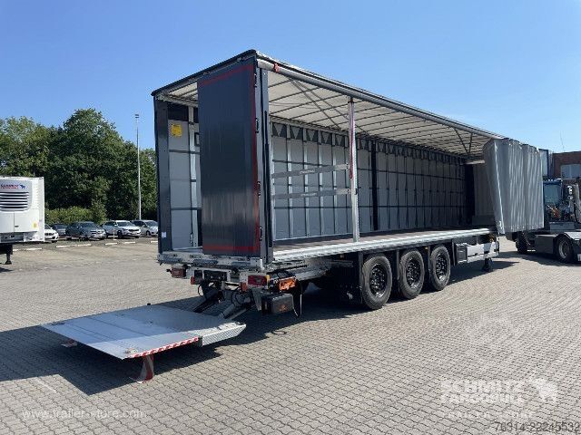 Open semitrailer with tarp Schmitz Cargobull Curtainsider Standard Ladebordwand Getränke