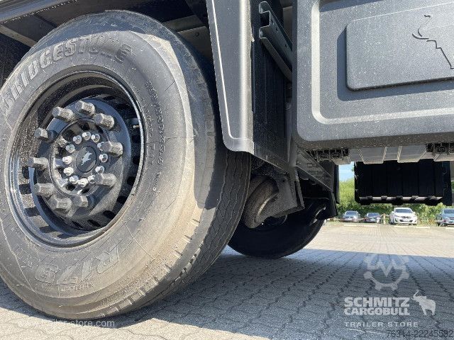 Open semitrailer with tarp Schmitz Cargobull Curtainsider Standard Ladebordwand Getränke