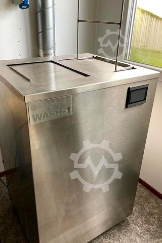 3D printer with washing station & sintering Markforged Metal X