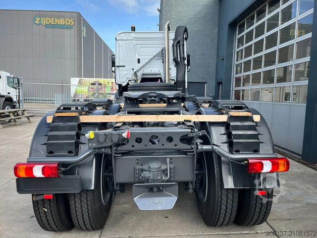 Heavy load Mercedes-Benz Arocs 4058 AS 6x6 Tractor Head 180T Push Pull E...