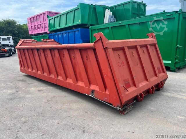 Roll-off container  CONTAINER SCARRABILE USATO A CIELO APERTO
