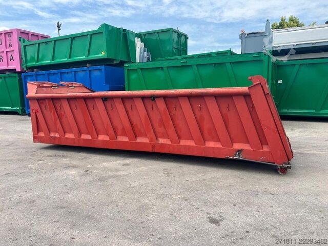 Roll-off container  CONTAINER SCARRABILE USATO A CIELO APERTO