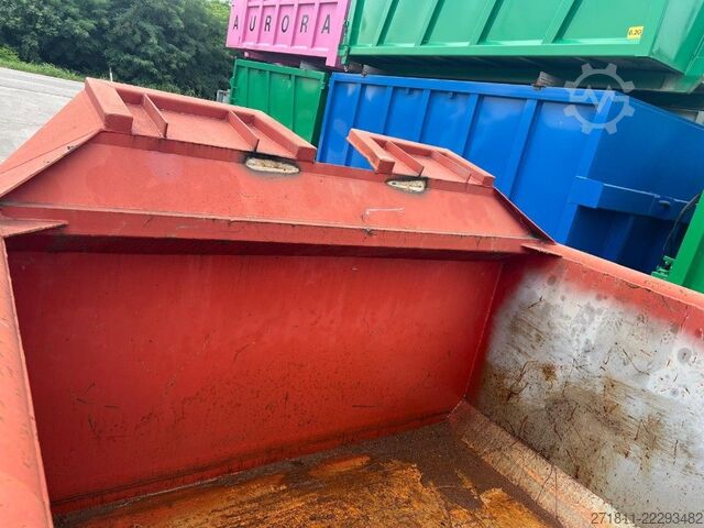 Roll-off container  CONTAINER SCARRABILE USATO A CIELO APERTO