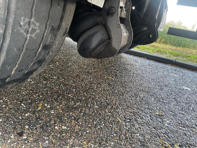 Schiebeplanen Tracon Trailers TO 3 Stuuras / Lift-as / Sluitende Laadklep / N...