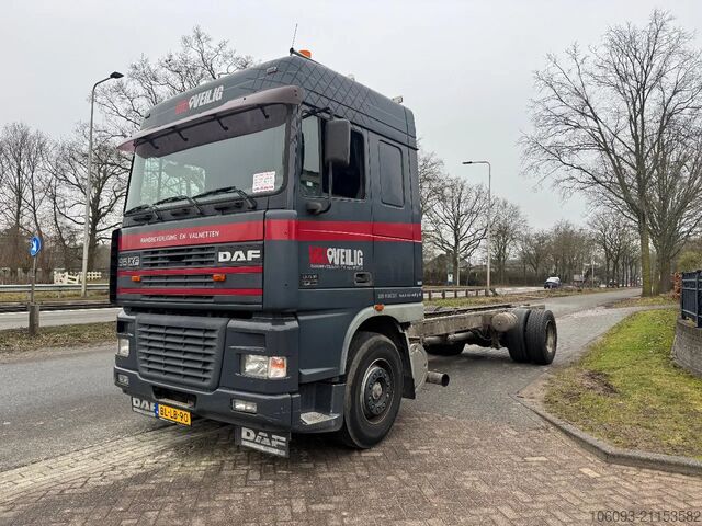 Fahrgestell mit Fahrerhaus DAF XF 95.380 Euro 3 Handgeschakeld