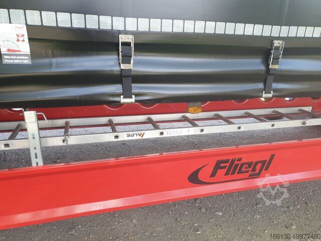 Curtainsider FLIEGL 3-Achs Gardine SDS 390 RoadRunner