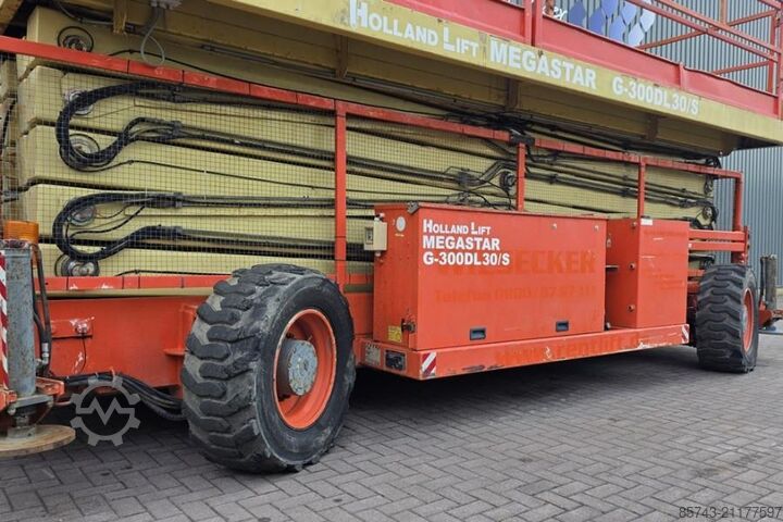 Scherenhebebühne Holland Lift G-300DL30/S Diesel, 4x4x4 Drive, 33.5m Working Hei