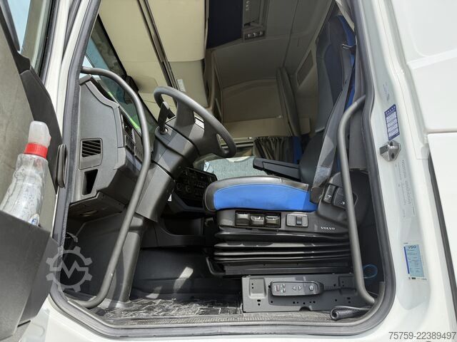 Standard tractor unit Volvo FH13.500 Globetrotter I-Save VEB-Plus