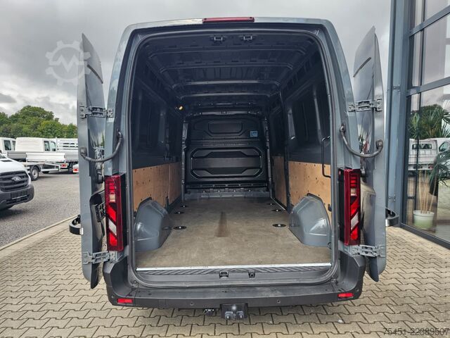 Panel van Renault Master 35 Kasten L3H2 AHK Holzboden