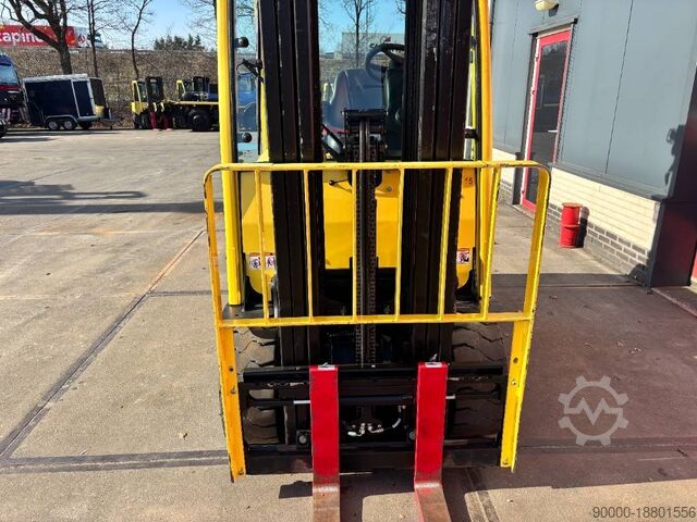 Gabelstapler Hyster J 2.5 XN 2500kg E- heftruck triplo