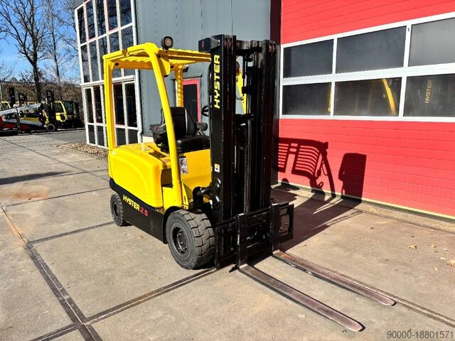 Gabelstapler Hyster J 2.5 XN 2500kg E- heftruck
