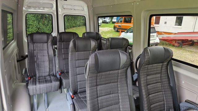 Kleinbus MAN MAN TGE 9 Sitzer Airlineboden Handicap Crafter