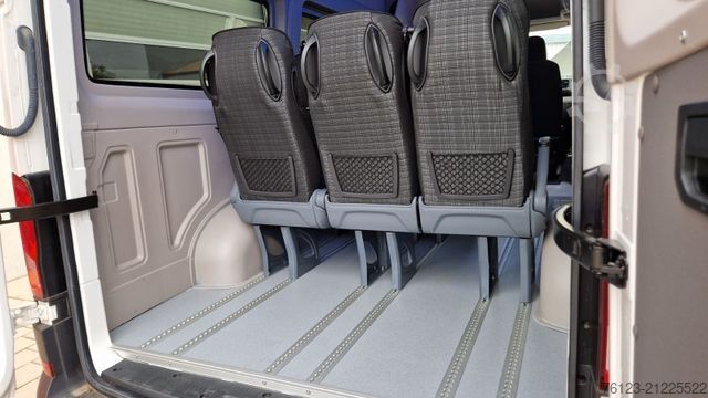 Kleinbus MAN MAN TGE 9 Sitzer Airlineboden Handicap Crafter