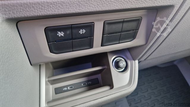 Kleinbus MAN MAN TGE 9 Sitzer Airlineboden Handicap Crafter