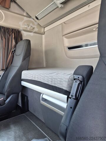 Standard-Traktor DAF XF 480 FT SUPER SPACE CAB