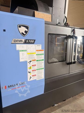 Vertical machining center DOOSAN DNM 5700